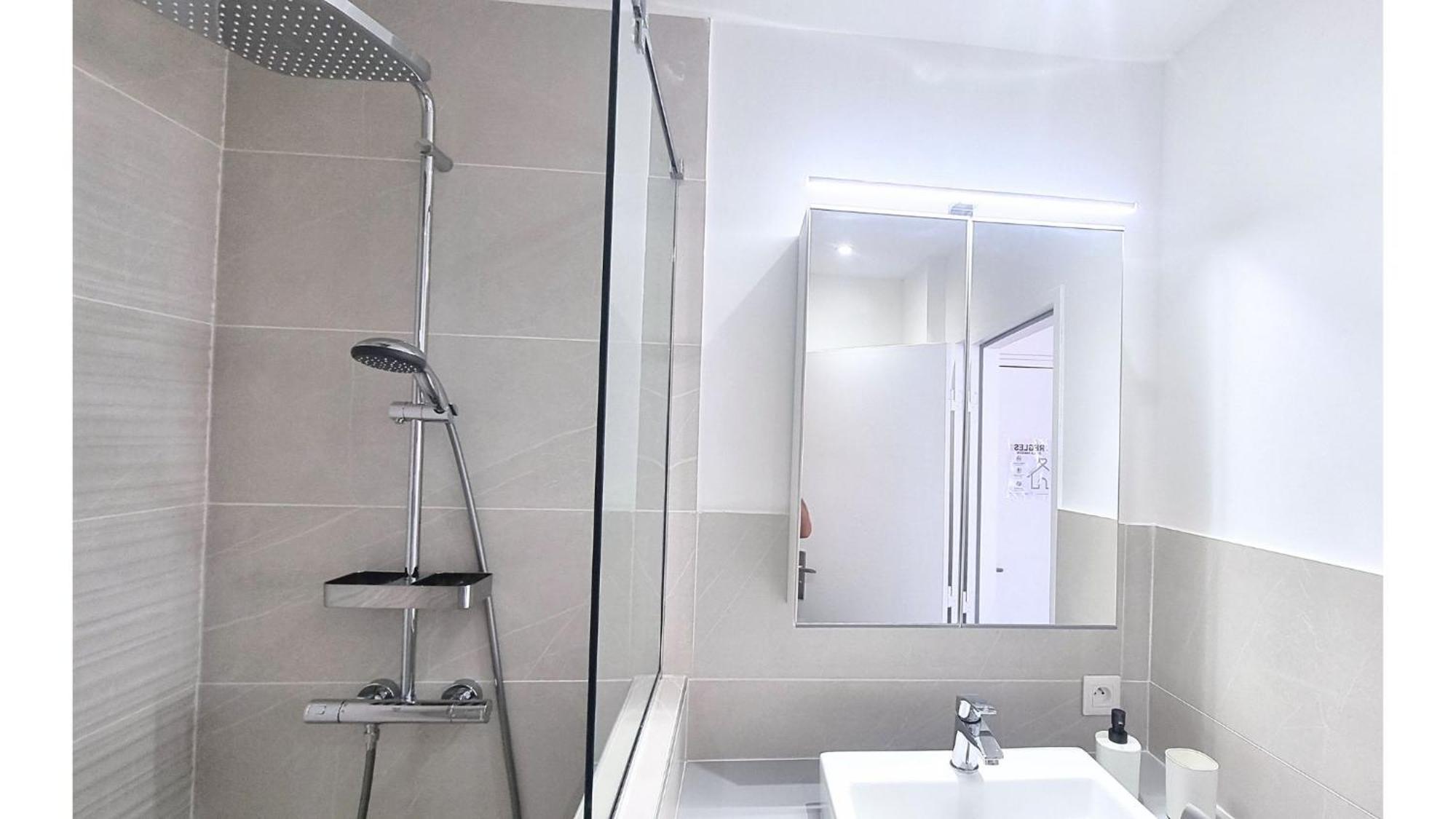 Appartement Cocoon Neuf - Climatise - Centre *